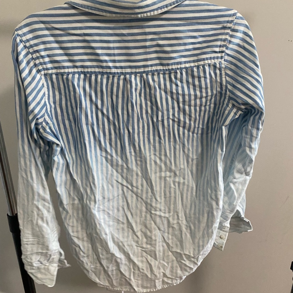 Target button up - Picture 3 of 4